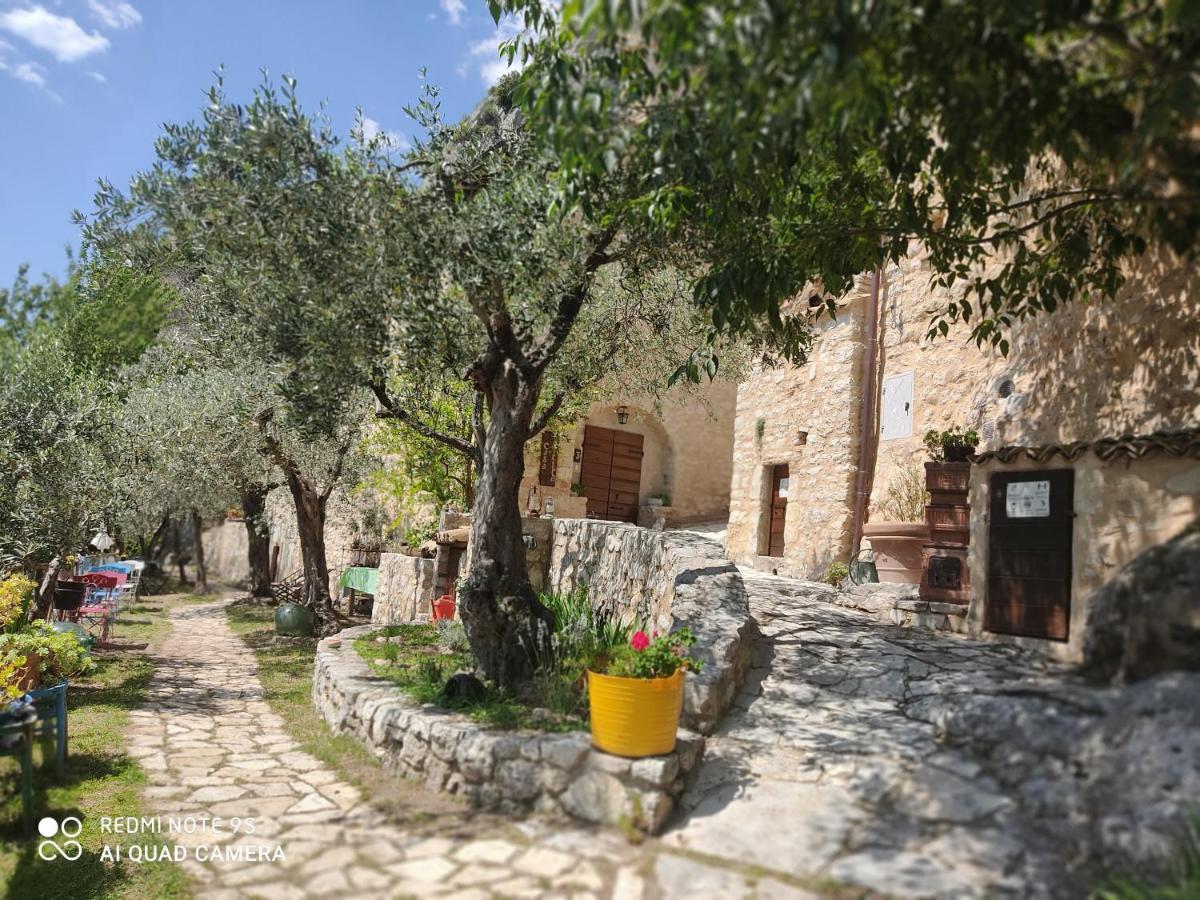 Guesthouse Runcini Ferentillo Exteriér fotografie