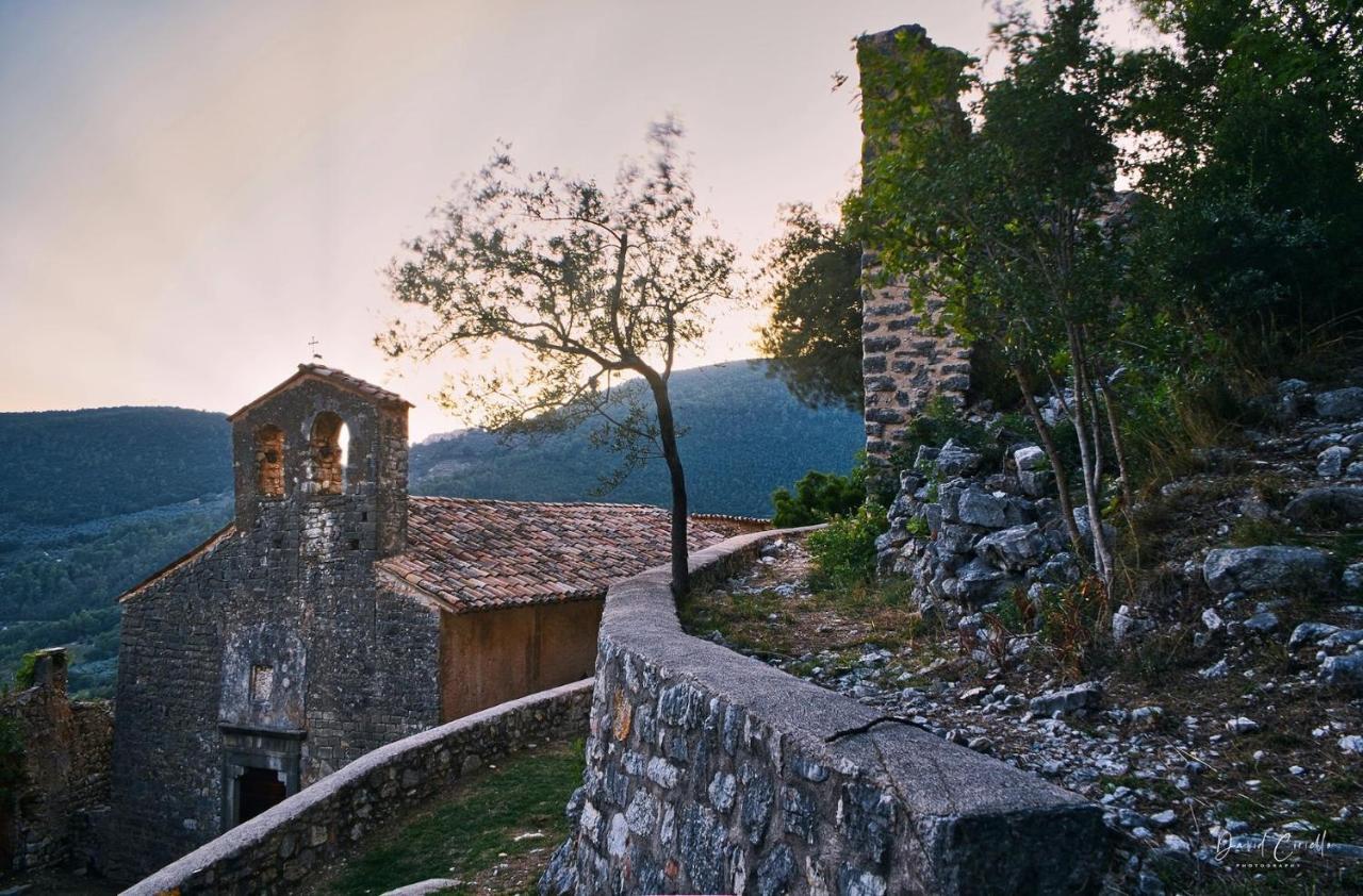 Guesthouse Runcini Ferentillo Exteriér fotografie